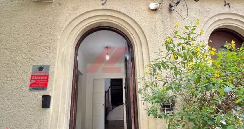 Casa Comercial para Locação em São Paulo-SP, Bairro Jardim Portal I e II: 2 Salas, 74m² de Área.