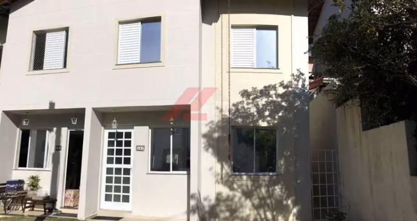 Casa em Condomínio de Alto Padrão em Cotia-SP - 3 Quartos, 1 Suíte, 2 Vagas - Imperdível!