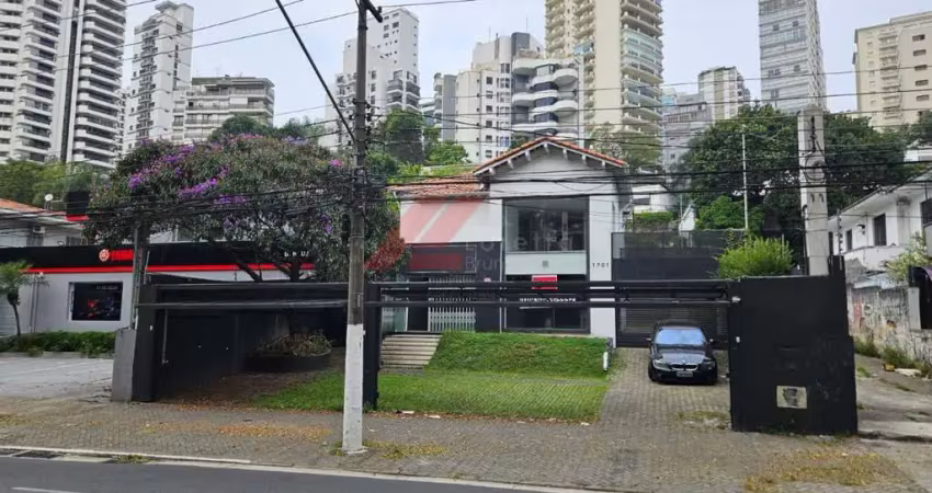 Prédio para alugar na Avenida Pacaembu, 1754, Pacaembu, São Paulo