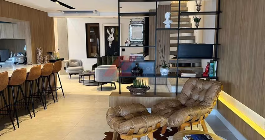Cobertura de luxo na Vila Olímpia, São Paulo-SP: 3 quartos, 3 suítes, 2 salas, 6 banheiros, 3 vagas de garagem, 215m².