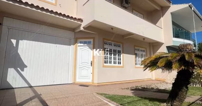 Casa com 4 quartos à venda na Rua Antônio Gomes, --, Estreito, Florianópolis