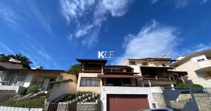 Casa com 5 quartos à venda na Mario Candido da Silva, --, Itaguaçu, Florianópolis