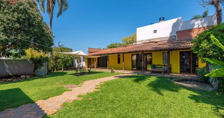 *Casa residencial e comercial em Curitiba no Bairro Uberaba