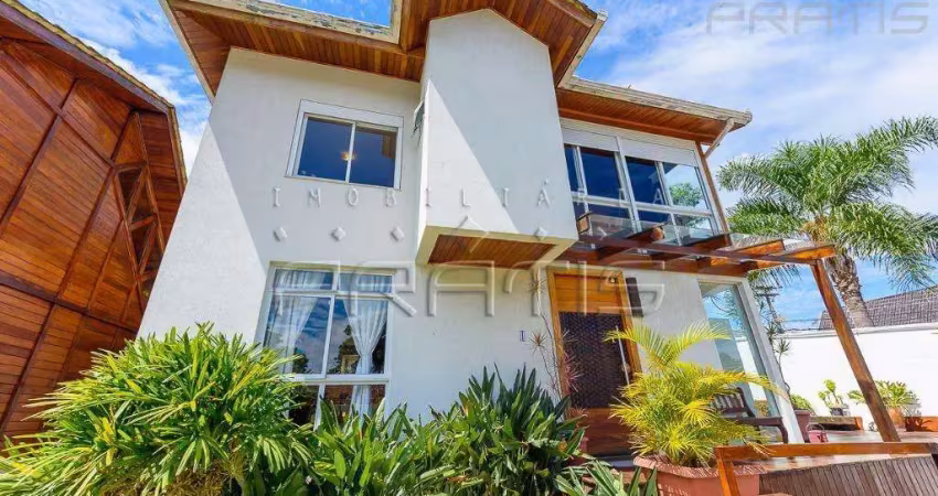 Casa com 3 dormitórios para alugar, 250 m² por R$ 6.910,00/mês - Bom Retiro - Curitiba/PR
