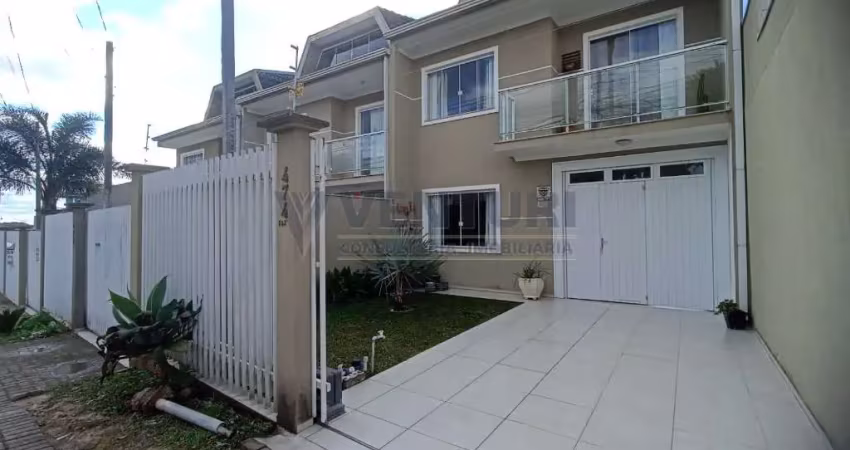 Casa com 3 quartos à venda na Rua Brigadeiro Arthur Carlos Peralta, 474, Bom Jesus, São José dos Pinhais