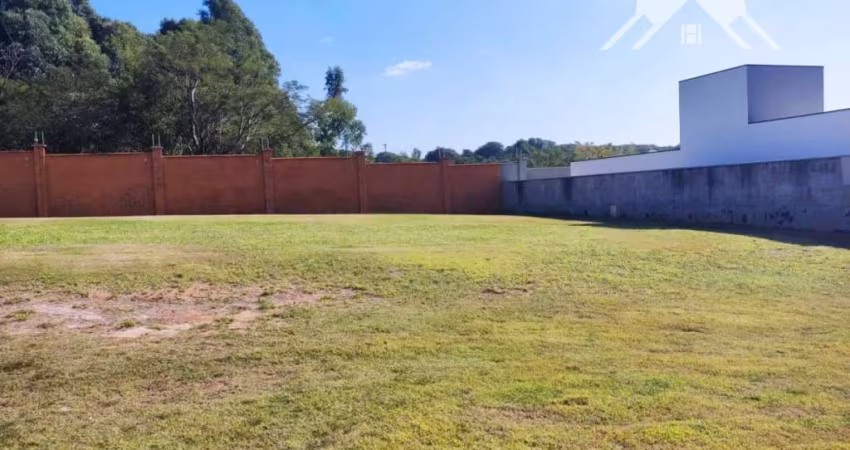 Terreno no condomínio Alphaville Dom Pedro Residencial 3 à venda em Campinas, São Paulo