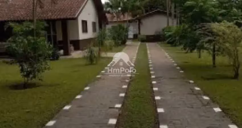 Casa com 4 quartos sendo 1 suíte com varanda e piscina em chácara condomínio fechado na região barão geraldo campinas/sp
