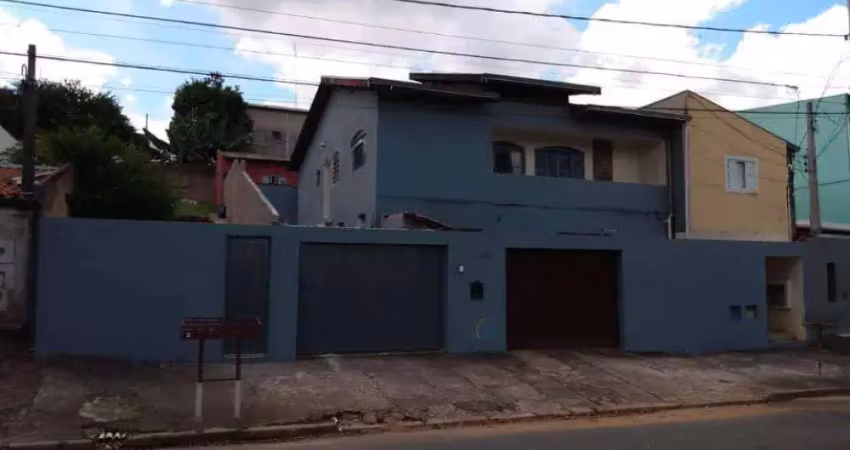 Sobrado à venda em campinas, parque jambeiro, com 3 quartos, com 179 m²