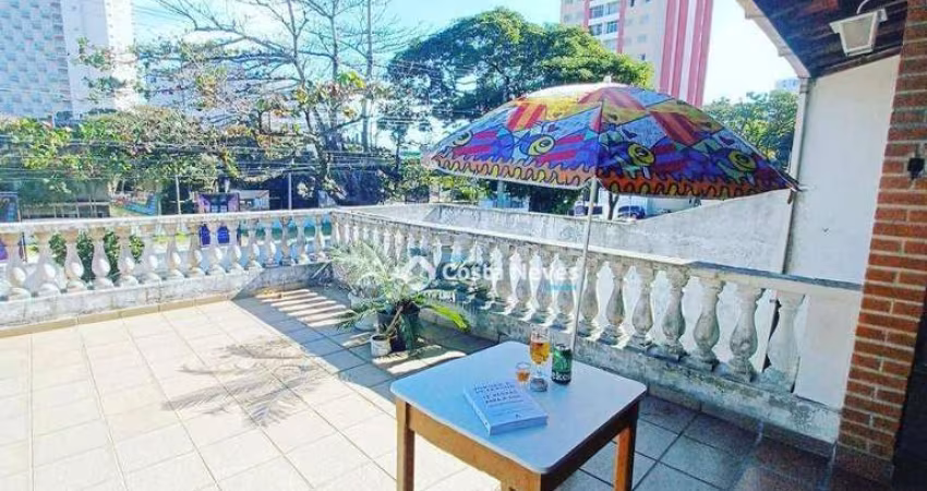 Sobrado com 3 dormitórios à venda, 250 m² por R$ 650.000 - Jardim Augusta - São José dos Campos/SP