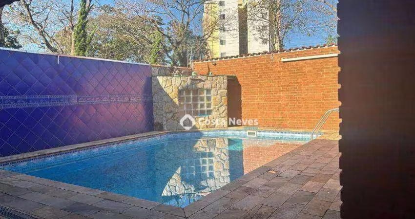 Casa com 3 dormitórios à venda, 250 m² por R$ 850.000,00 - Vila Industrial - São José dos Campos/SP