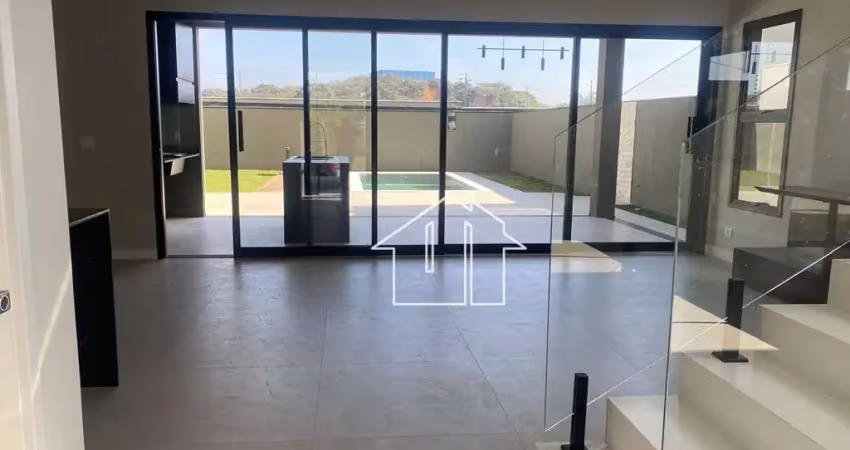 Casa cond, verana, 235m², 3 suítes, piscina, quintal gramado, 4 vagas