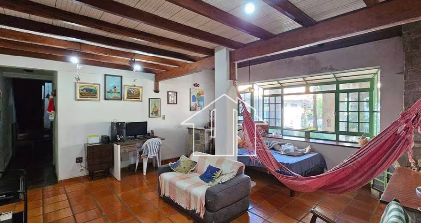casa em terreno de 650m2, condominio Portal da Serra