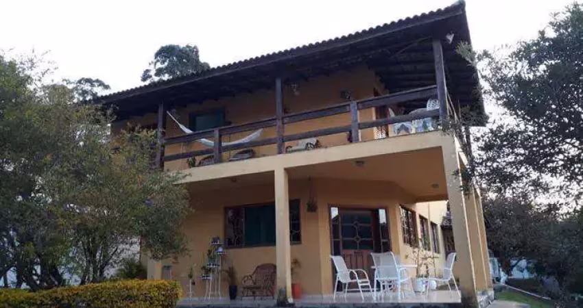 Casa em Condomínio para Venda em Mairiporã, Alpes De Mairiporã, 4 dormitórios, 1 suíte, 2 banheiros