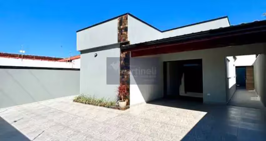 Oportunidade imperdível: casa à venda em itanhaém-sp, bopiranga! 3 quartos, 2 suítes, 4 banheiros, 121m². casa nova com piscina e fino acabamento, próximo ao mar!