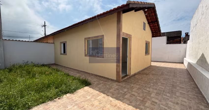 Imperdível oportunidade: Casa à venda em Itanhaém-SP, Nova Itanhaém, 2 quartos, 1 sala, 1 banheiro, 7 vagas, 50,40m²!