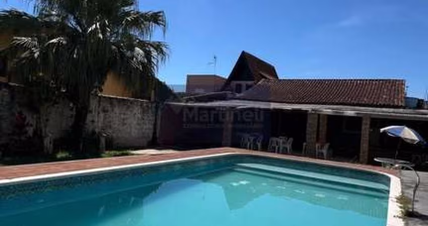 Imperdível oportunidade! Casa à venda em Itanhaém-SP, bairro Grandesp, com 2 quartos, 1 sala, 5 vagas de garagem e 90,00 m² de área.
