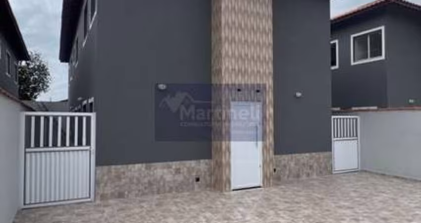 Casa à venda em Itanhaém-SP, Suarão: 2 quartos, sala, garagem, 60m² - Imperdível oportunidade!