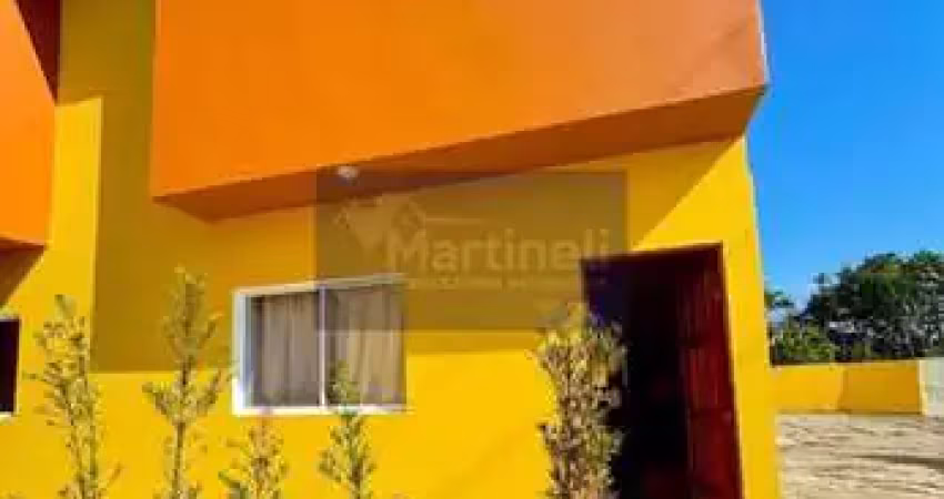 Casa em condomínio à venda em itanhaém-sp, santa terezinha! 2 quartos, 2 suítes, 2 salas, 3 banheiros, 1 vaga, 70m².