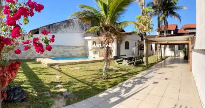 Casa à venda em itanhaém-sp, bairro grandesp: 3 quartos, 2 suítes, 108m². venha conferir!