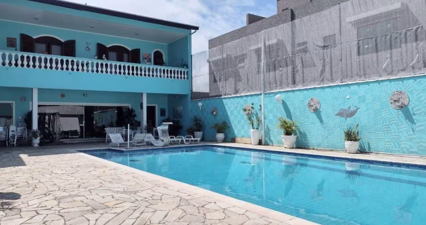 Imperdível oportunidade: casa à venda em Itanhaém-SP, bairro Cibratel 1, com 5 quartos, 4 suítes, 3 salas, 7 banheiros, 8 vagas e 524m² de área.