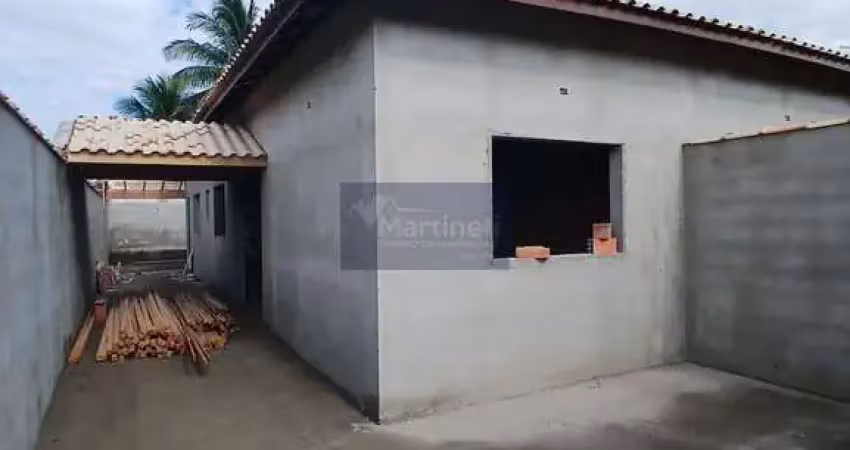 Imperdível! casa à venda em itanhaém-sp, bairro guacyra, com 2 quartos, 1 suíte, 1 sala, 3 banheiros, 3 vagas de garagem e 65m² de área.