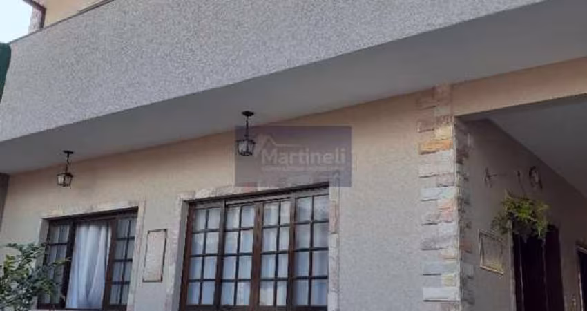 Imóvel de luxo no coração de Centro-SP: Casa com 5 quartos, 4 suítes, 4 vagas de garagem e 377m² de área.