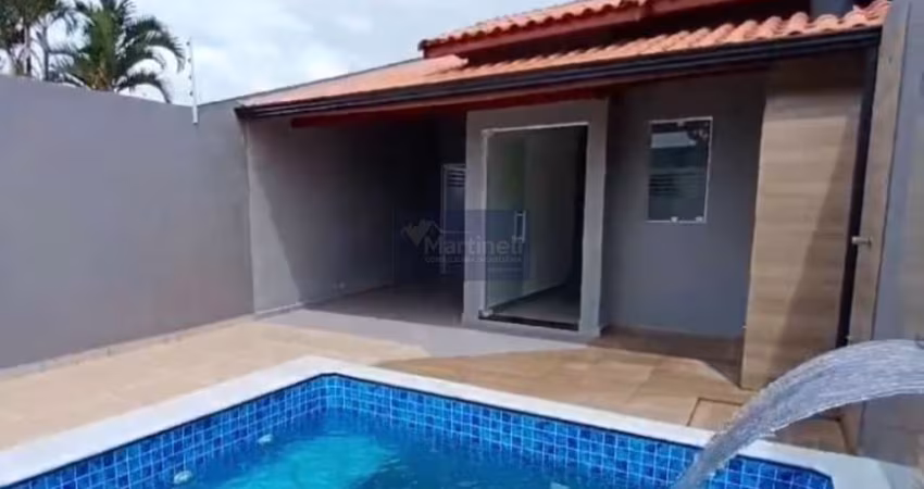 Imperdível oportunidade: Casa à venda em Itanhaém-SP, bairro Nova Itanhaém, 3 quartos, 1 suíte, 1 sala, 3 banheiros, 2 vagas, 85m².