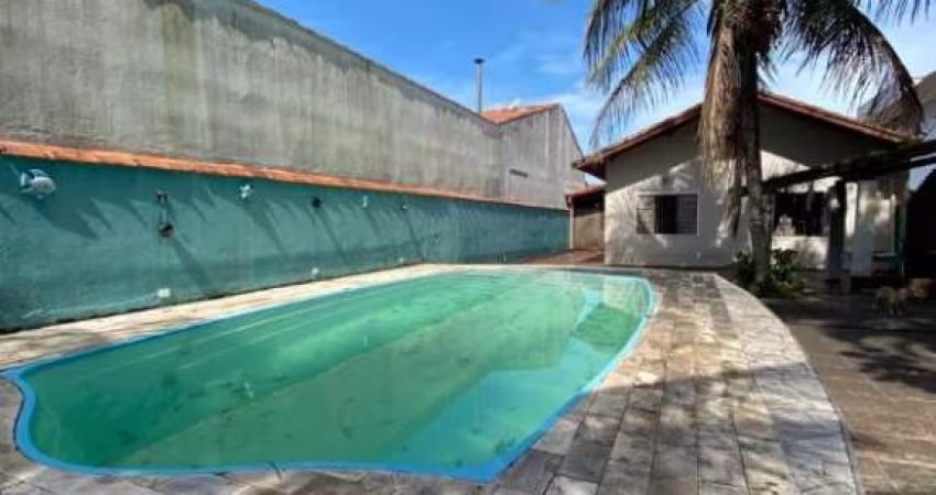 Imperdível oportunidade de compra: Casa de 4 quartos na Praia dos Sonhos, Itanhaém-SP - 178m², 5 vagas de garagem!