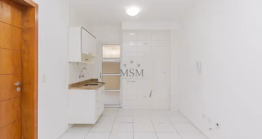 Apartamento térreo com sacada ampla, 1 dormitório e 1 vaga no hugo lange/juvevê!