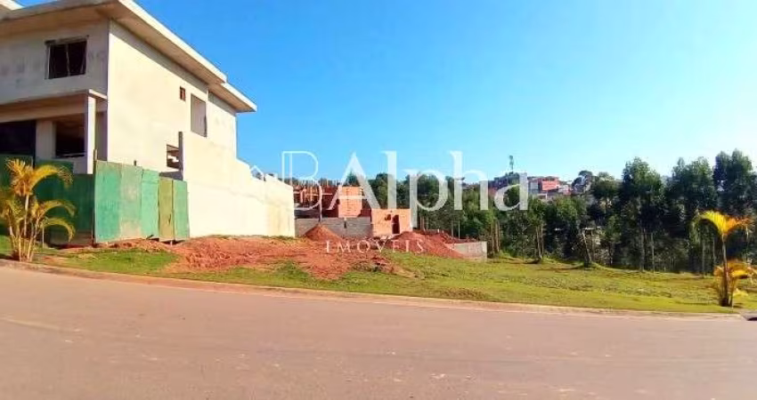 Terreno à venda no Condomínio Itahyê - Santana de Parnaíba.
