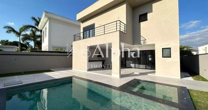 Casa à venda - Condomínio Tamboré 10 - Santana de Parnaíba - SP