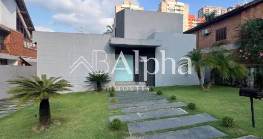 Casa a venda no Residencial Alphaville 0 em Barueri - SP