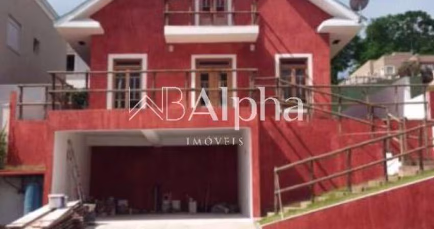 Casa à venda no Condomínio Valville 1, Alphaville, Santana de Parnaíba - SP