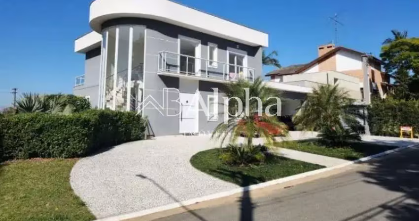 Casa a venda no condomínio morada dos pinheiros na aldeia da serra - sp