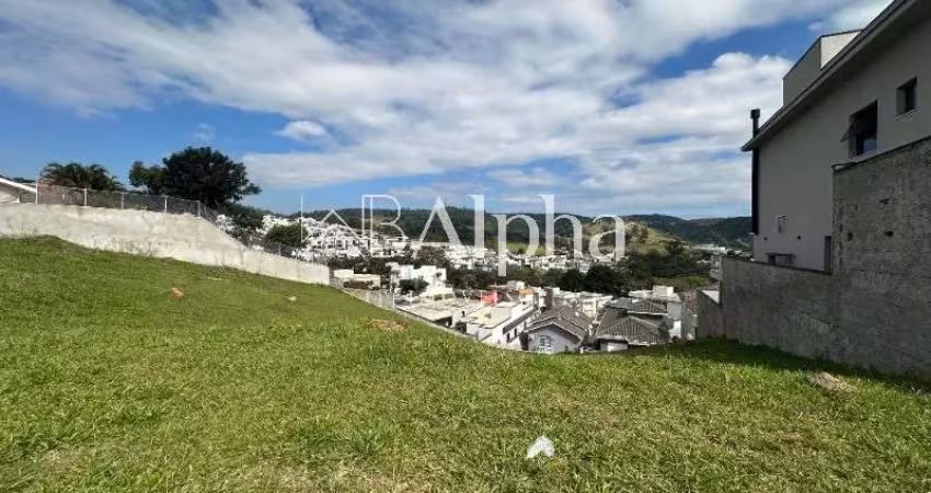 Terreno a venda no condomínio new ville em santana de parnaíba - sp