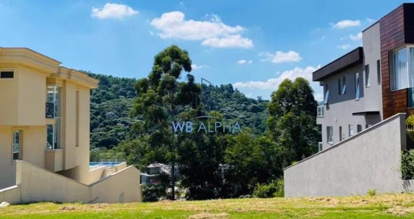 Terreno à venda no Condomínio Tamboré 11 em Santana de Parnaíba -SP