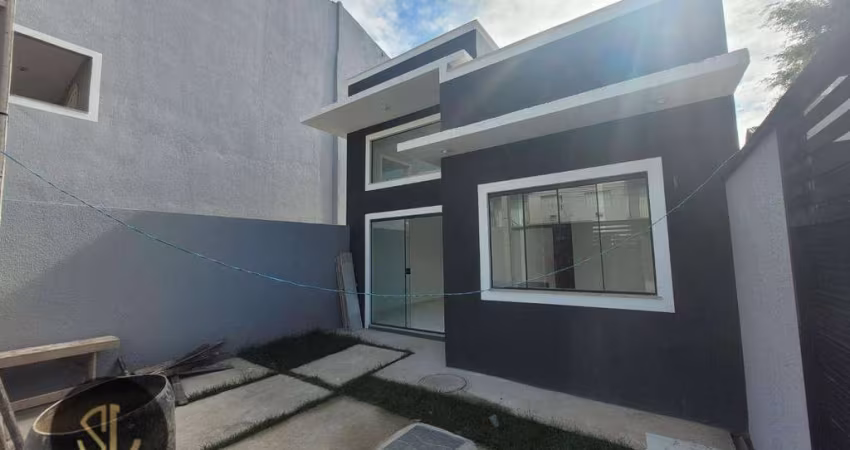 Casa com 2 dormitórios à venda, 65 m² por R$ 320.000 - Jardim Mariléa - Rio das Ostras/RJ