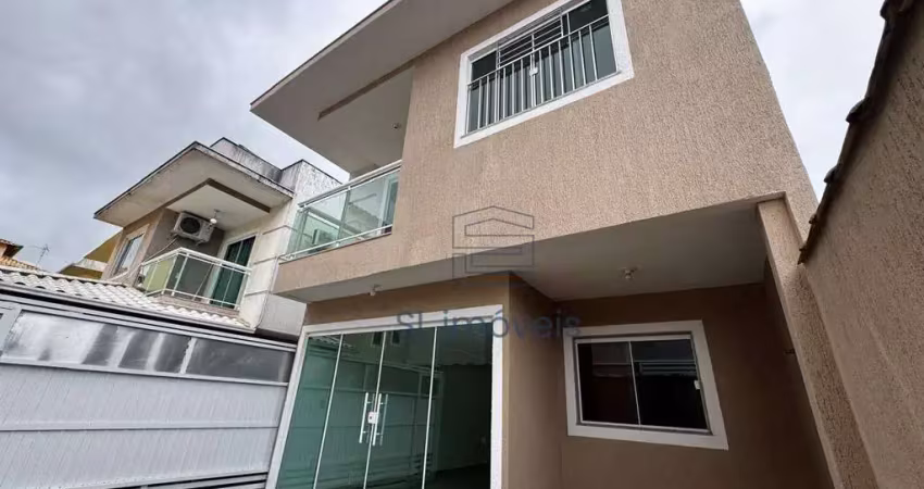 Casa duplex com 2 quartos à venda próxima ao shopping e atacadão em rio das ostras