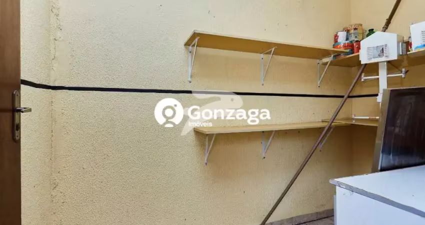 Casa com 3 quartos para alugar no Uberaba, Curitiba 