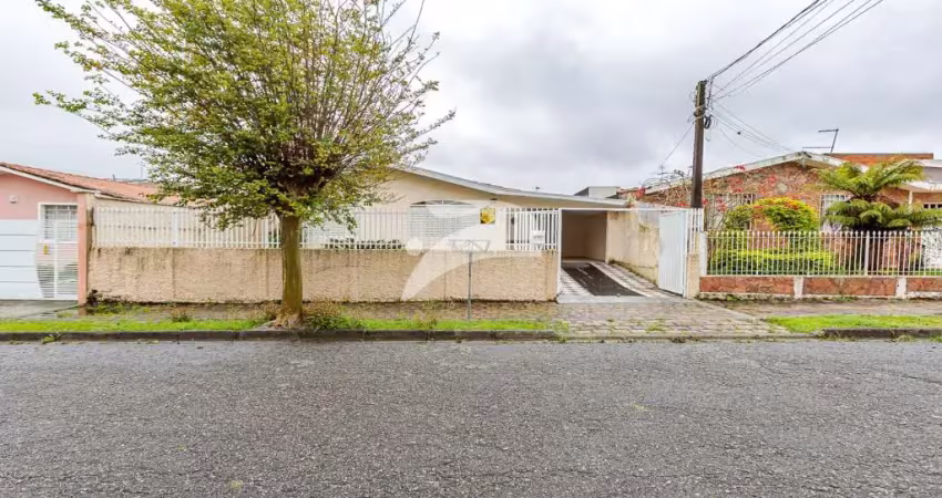 Casa com 3 quartos para alugar no Guabirotuba, Curitiba 