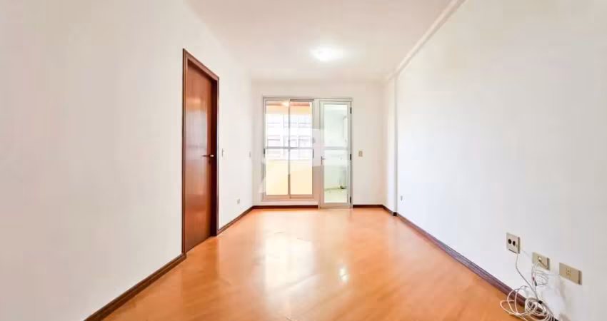 Apartamento com 2 quartos para alugar no Centro, Curitiba 