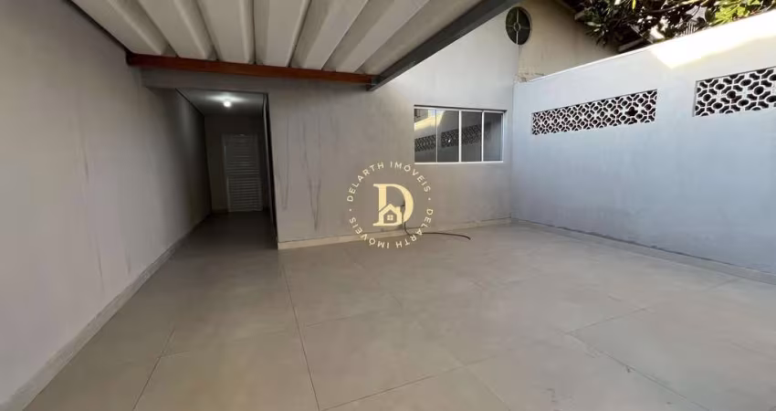 Casa térrea  reformada - Jardim América - 2 Dormitórios (1 suíte) - 81m²