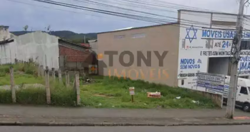 Terreno à venda no Forquilhas, São José 