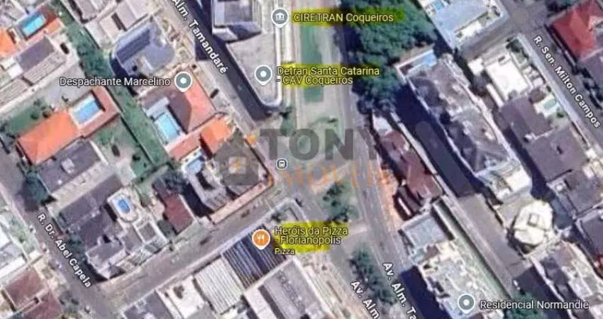Casa com 3 quartos à venda na Avenida Almirante Tamandaré, 355, Coqueiros, Florianópolis