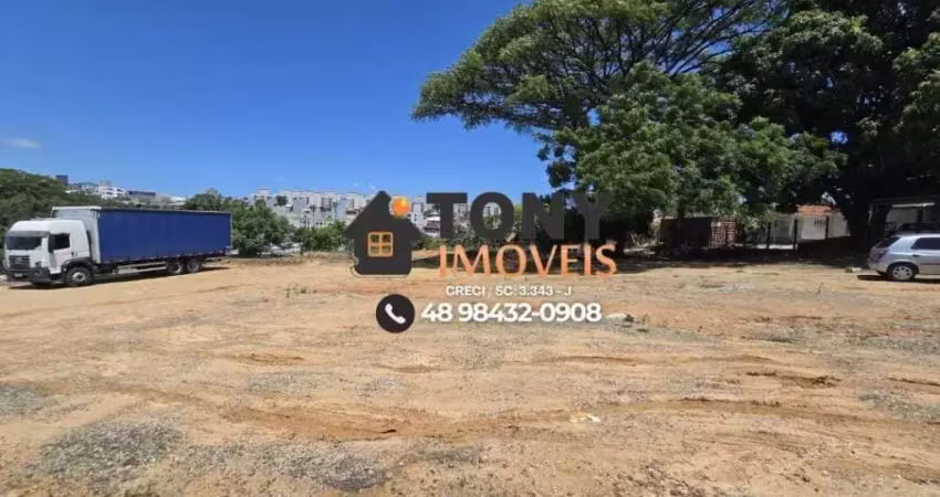 Oportunidade --Terreno à Venda de 2597m2 em SERRARIA São José/SC - TE1641