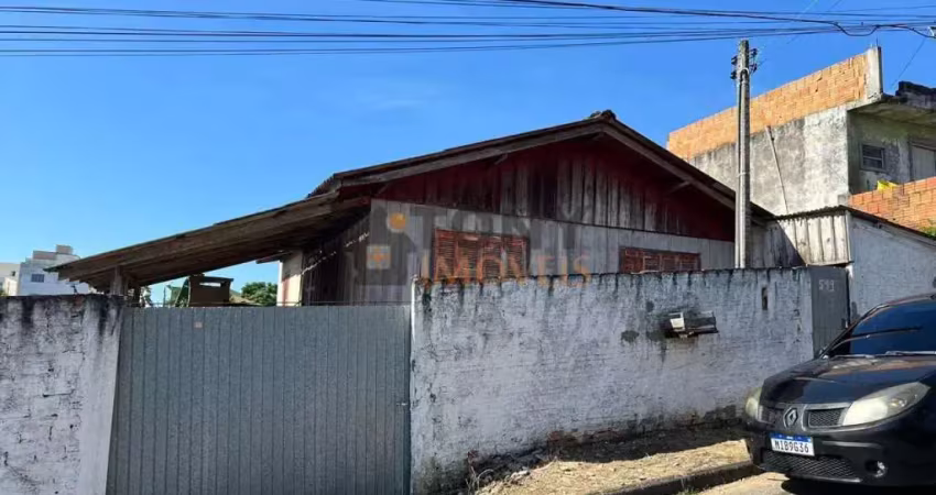 Terreno à venda na Rua Manaus, 549, Serraria, São José