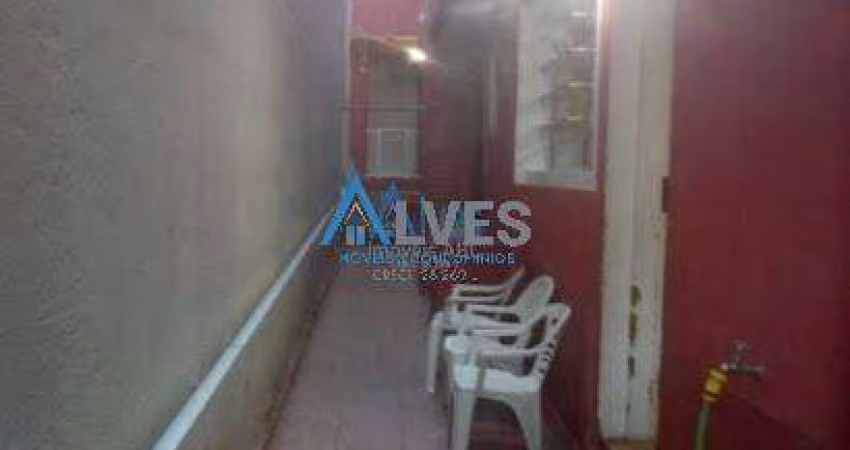 Imóvel no Bairro Planalto com 3 moradias sendo