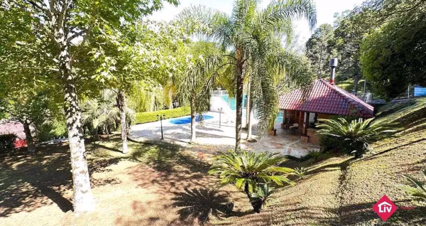Casa para Venda - 400m², 5 dormitórios, sendo 4 suites, 8 vagas - Nossa Senhora da Saúde