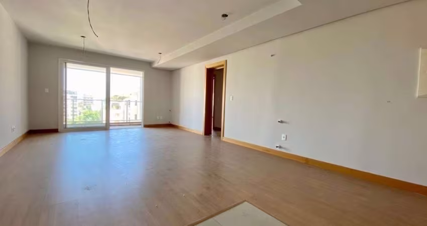 Apartamento para Venda - 114.32m², 3 dormitórios, sendo 1 suites, 2 vagas - São Pelegrino