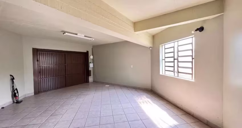 Casa com 4 quartos à venda na Rua Angelo Segalla, 527, Petrópolis, Caxias do Sul